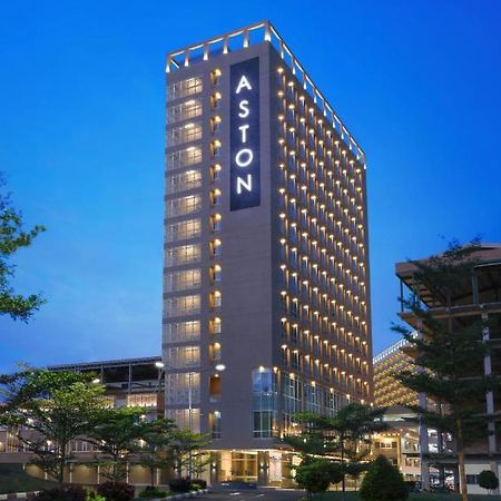 Aston Nagoya City Hotel Batam Eksteriør billede