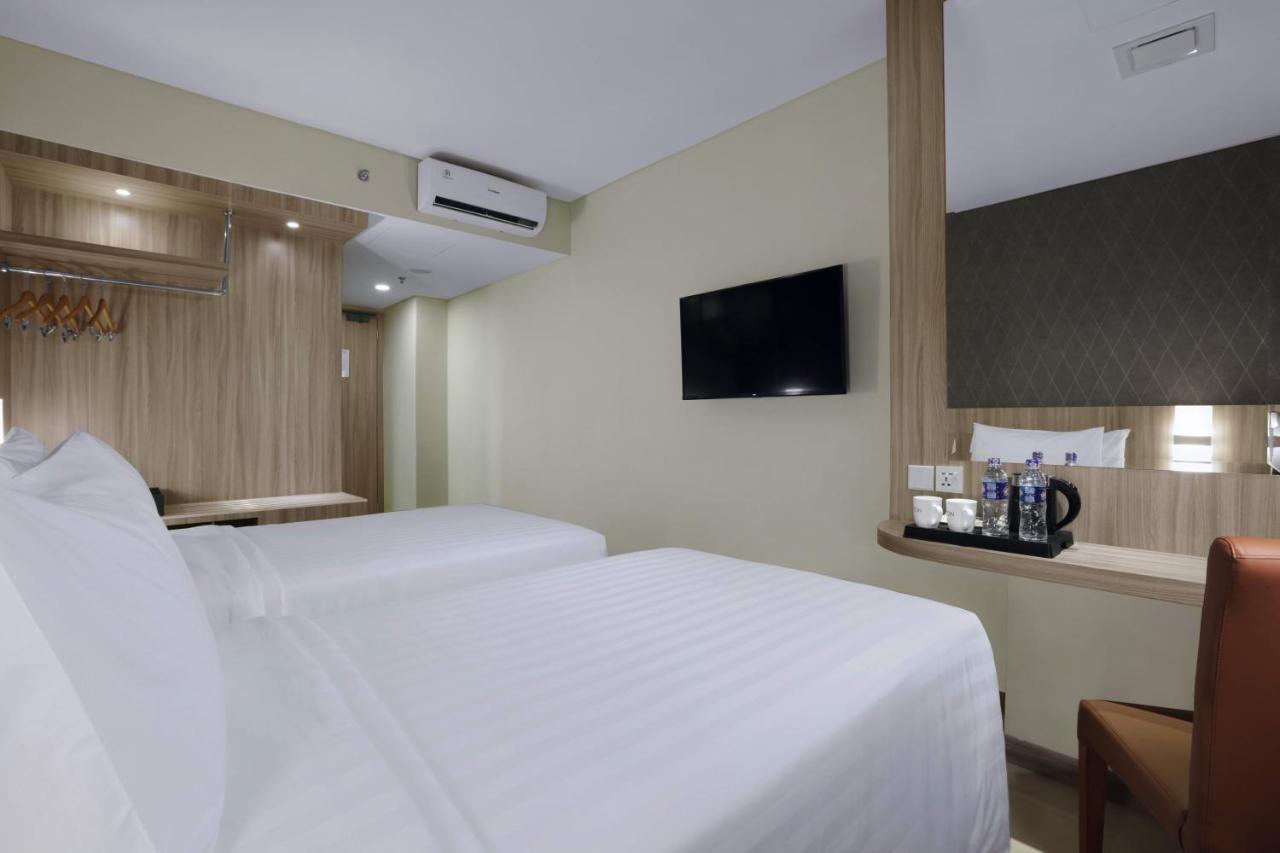 Aston Nagoya City Hotel Batam Eksteriør billede